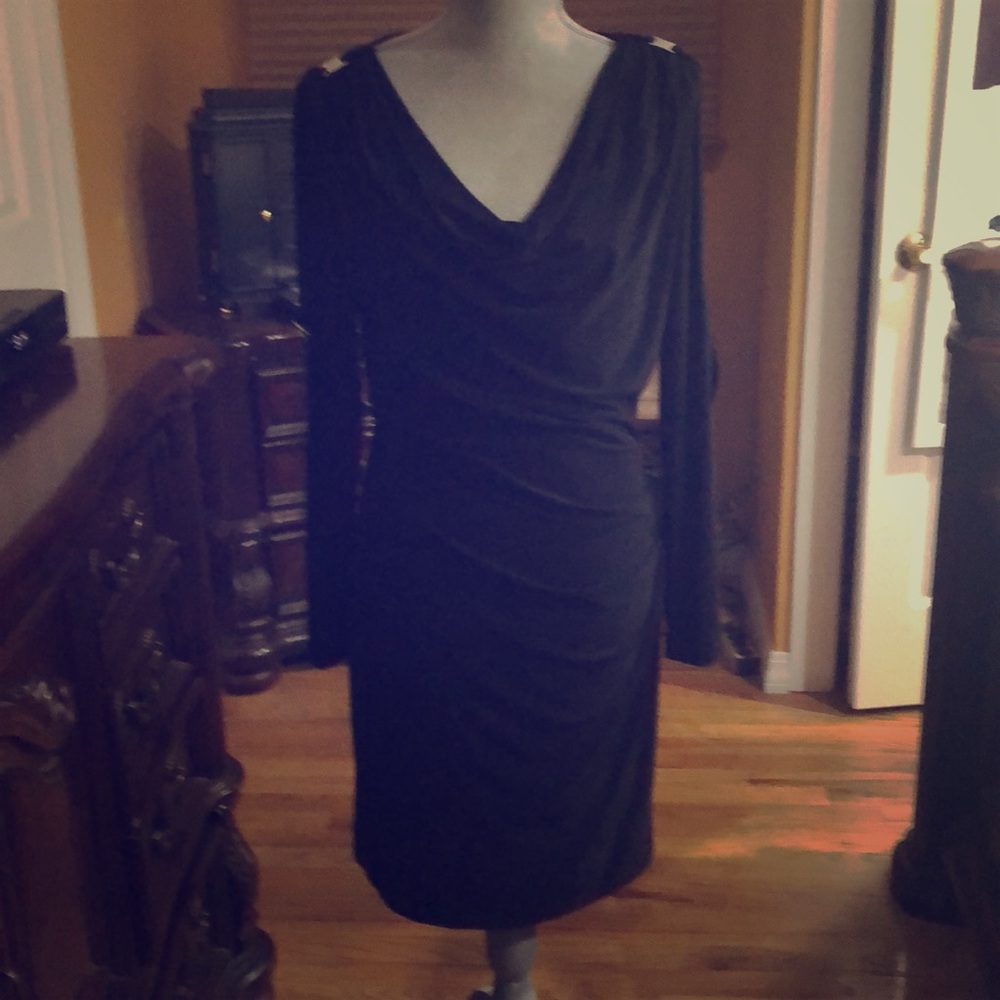 Black dress⭐️⭐️⭐️⭐️